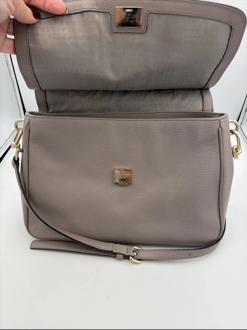 kate spade Rea Robinson Lane Taupe pebbled Leather Satchel with Gold Hardware